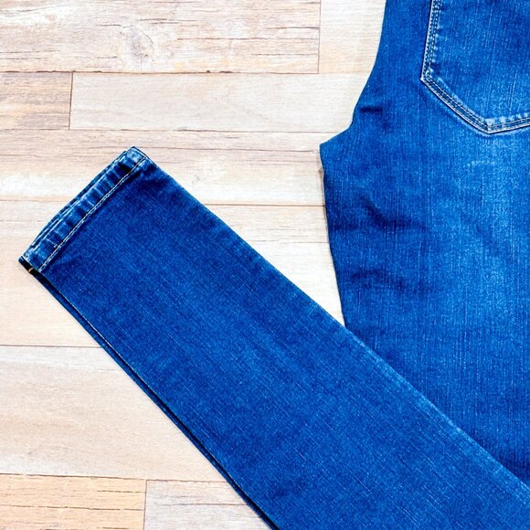 BILLABONG Dark Wash Low Rise Skinny Jeans | Size 29 * - Picture 3 of 10